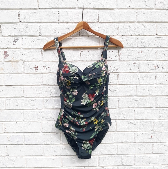 Niptuck Swimsuit One Piece Floral size 6 - Picture 2 of 9